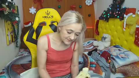 sophiekittyy online show from 01.04.25