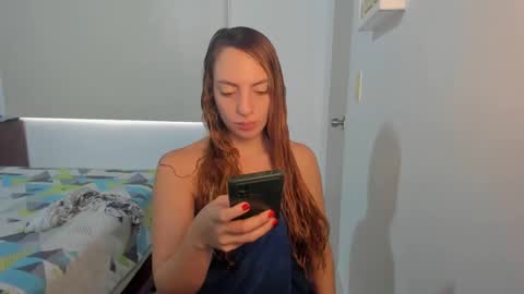 Snapshot of sophielatina chatting on 02.09.25 Sophia online show from 02.09.25