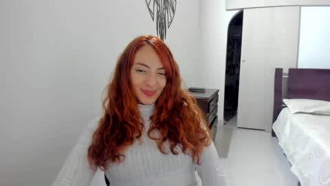 Snapshot of sophielatina chatting on 10.04.25 Sophia online show from 10.04.25