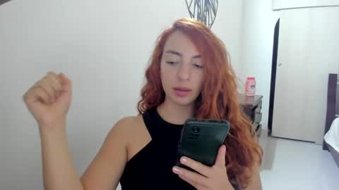 Snapshot of sophielatina chatting on 10.08.25 Sophia online show from 10.08.25