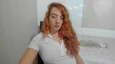 Snapshot of sophielatina chatting on 11.08.25 Sophia online show from 11.08.25