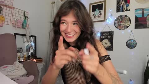 Sophie online show from 12.18.24