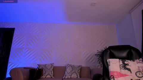 Sophie  Palmer online show from 01.08.26