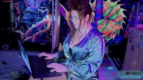 Sophie online show from 05.14.26