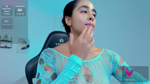 sophierooy online show from 01.12.26