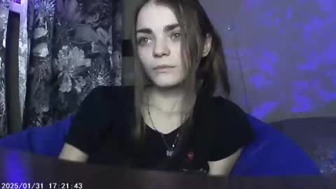 Sophie and my bestie Mandy    online show from 01.30.25