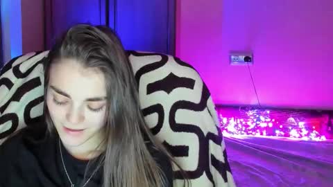 Sophie and my bestie Mandy    online show from 01.16.26