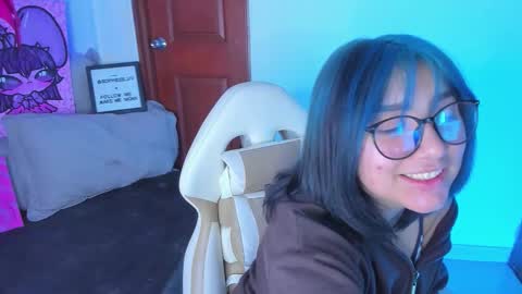   Sophie  online show from 02.04.26