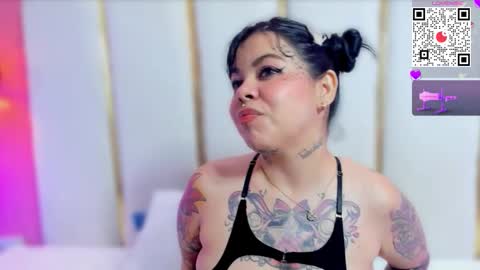 SOPHIE online show from 10.11.25