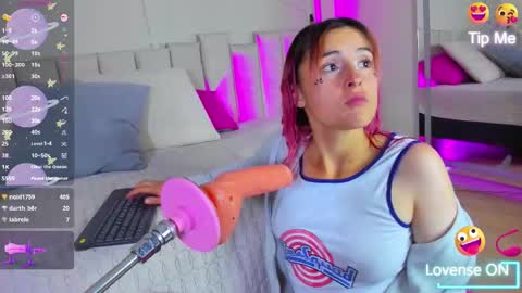 Snapshot of sophiiaamiller chatting on 10.10.25 Sophia online show from 10.10.25