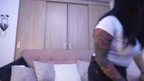 Sophiie online show from 02.04.26