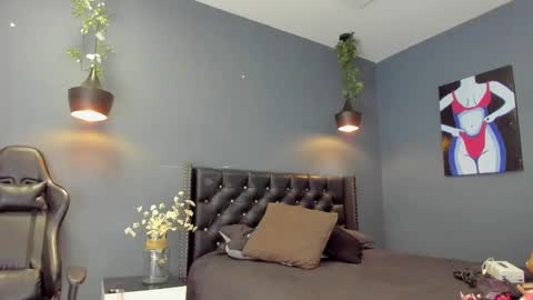 Sophie Taylor online show from 01.09.25