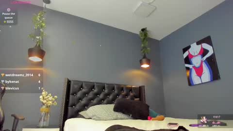 Sophie Taylor online show from 02.12.25