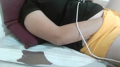 Snapshot of sophy_lov3 chatting on 09.08.25 Sophy online show from 09.08.25