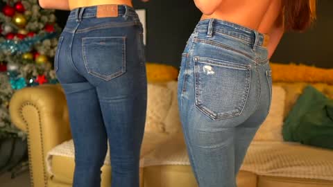 Sophydiva online show from 12.21.25