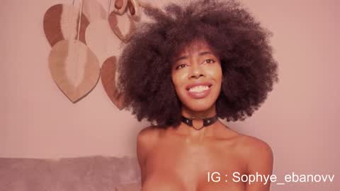 Snapshot of sophye_ebanov chatting on 03.08.26 SEE U HERE OF online show from 03.08.26