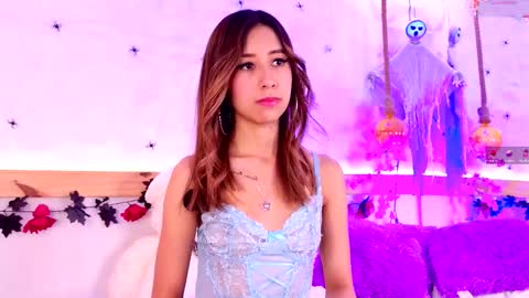 Sophie online show from 10.07.25