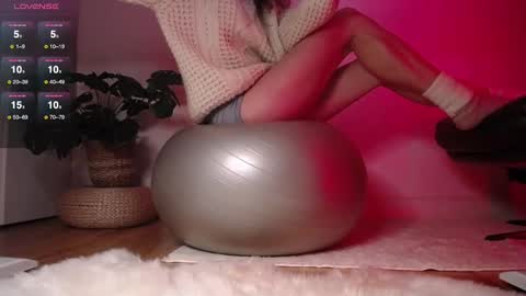 Snapshot of sosexyname chatting on 12.31.24 Monica online show from 12.31.24