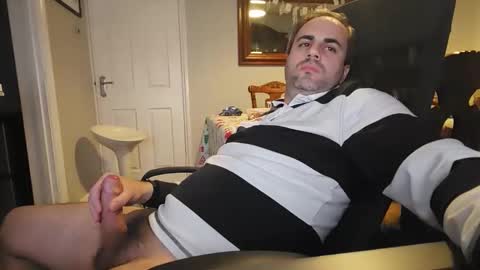 south_african_man_86 online show from 10.29.25