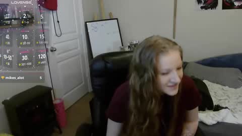 Snapshot of southerbunny chatting on 12.22.24 Bunnydathug online show from 12.22.24