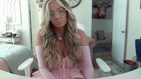 Your Barbii online show from 02.14.25