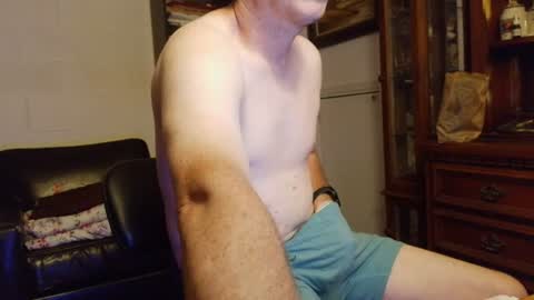 Snapshot of southernblueyes chatting on 06.19.26 Southernblueyes online show from 06.19.26