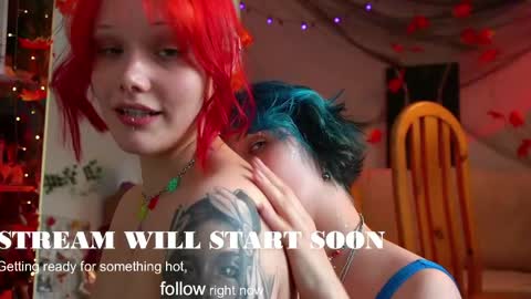 Snapshot of sova_energy chatting on 05.13.26 Leah online show from 05.13.26