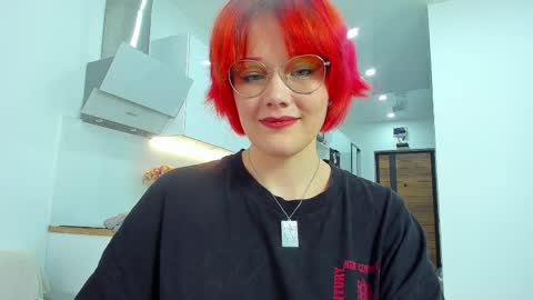 Snapshot of sova_energy chatting on 06.06.26 Leah online show from 06.06.26