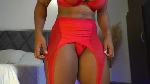 Snapshot of sow_fitt chatting on 07.26.26 sow_fitt online show from 07.26.26