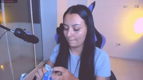 Lili online show from 04.21.26