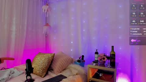      25  online show from 01.09.25