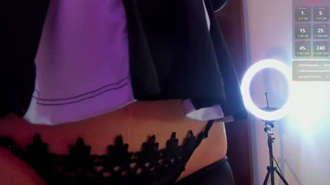      25  online show from 01.12.25