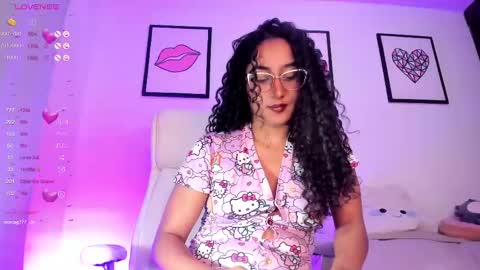 Juliana online show from 03.12.25