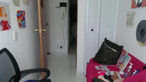 Nana Bela  online show from 10.20.25