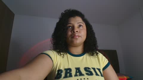 Snapshot of soynerea chatting on 04.28.26 online show from 04.28.26