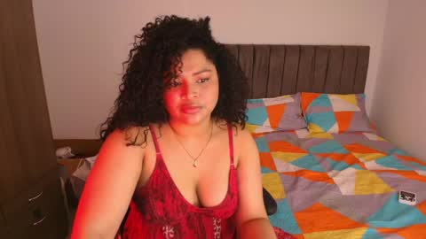Snapshot of soynerea chatting on 05.10.26 online show from 05.10.26