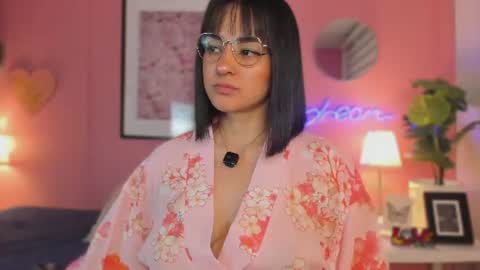 Snapshot of soysaraa_ chatting on 06.24.26 Aleja online show from 06.24.26