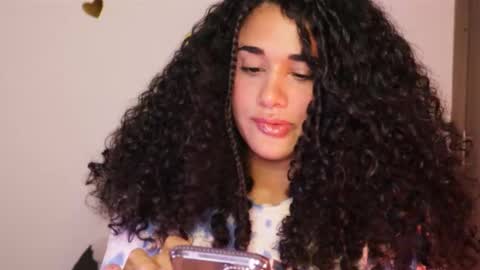 Snapshot of soytropicalfruit chatting on 02.14.25 You want to talk to me more personal follow me in My Channel VIP 50 the discount online show from 02.14.25