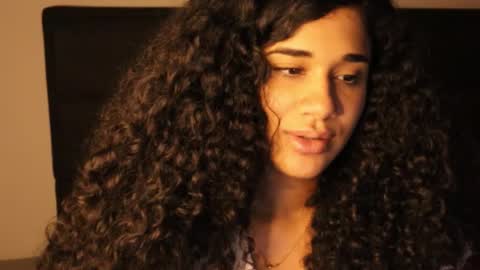 Snapshot of soytropicalfruit chatting on 11.21.25 You want to talk to me more personal follow me in My Channel VIP 50 the discount online show from 11.21.25