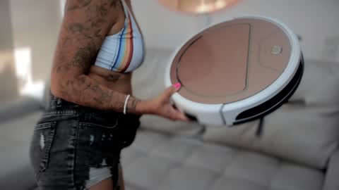 brisa  s online show from 01.08.25