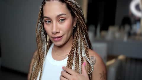 brisa  s online show from 01.17.25