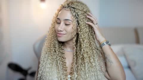 brisa  s online show from 02.08.25