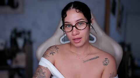 Snapshot of soytulu_ chatting on 06.24.26 brisa s online show from 06.24.26