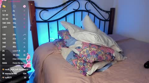 Snapshot of soyvane chatting on 02.02.25 VANESSA online show from 02.02.25