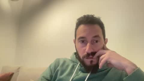 spainmenhot69 online show from 12.27.24
