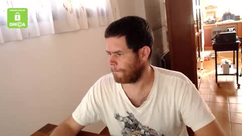 Snapshot of spanishboytenerife chatting on 10.25.25 spanish online show from 10.25.25