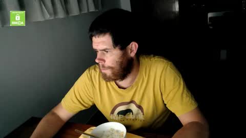 Snapshot of spanishboytenerife chatting on 11.17.25 spanish online show from 11.17.25