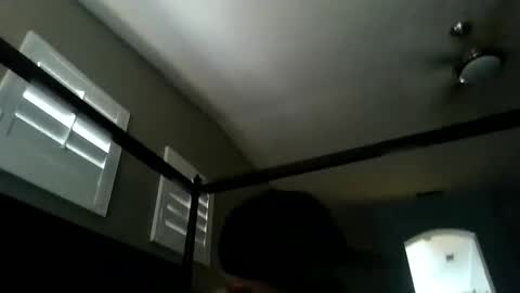 Snapshot of spankmebitches1 chatting on 10.01.25 Slave online show from 10.01.25