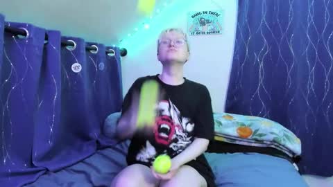 Atticus Pendragon online show from 11.18.25