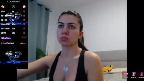 sparkly_eve online show from 03.10.25